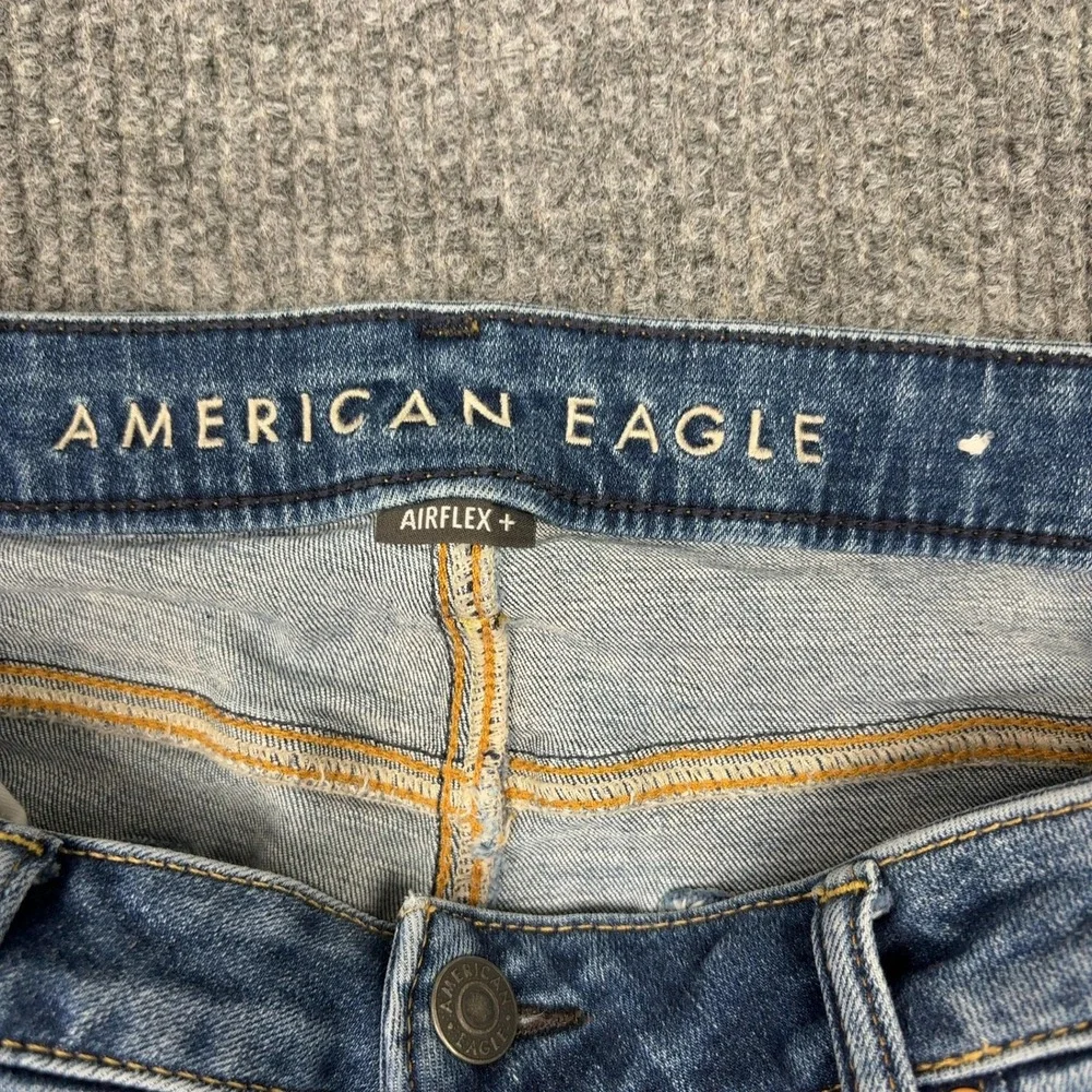 American Eagle Jeans Mens 33x30 Blue Airflex+ Stretch Medium Wash‎ Tapered Leg